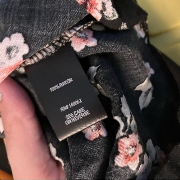 TORRID Floral Challis Wrap Maxi Skirt Black - Picture 12 of 12